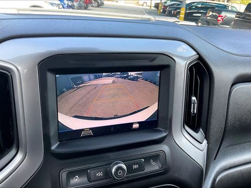 Used 2022 Chevrolet Silverado 2500 Custom w/ Custom Convenience Package image 26