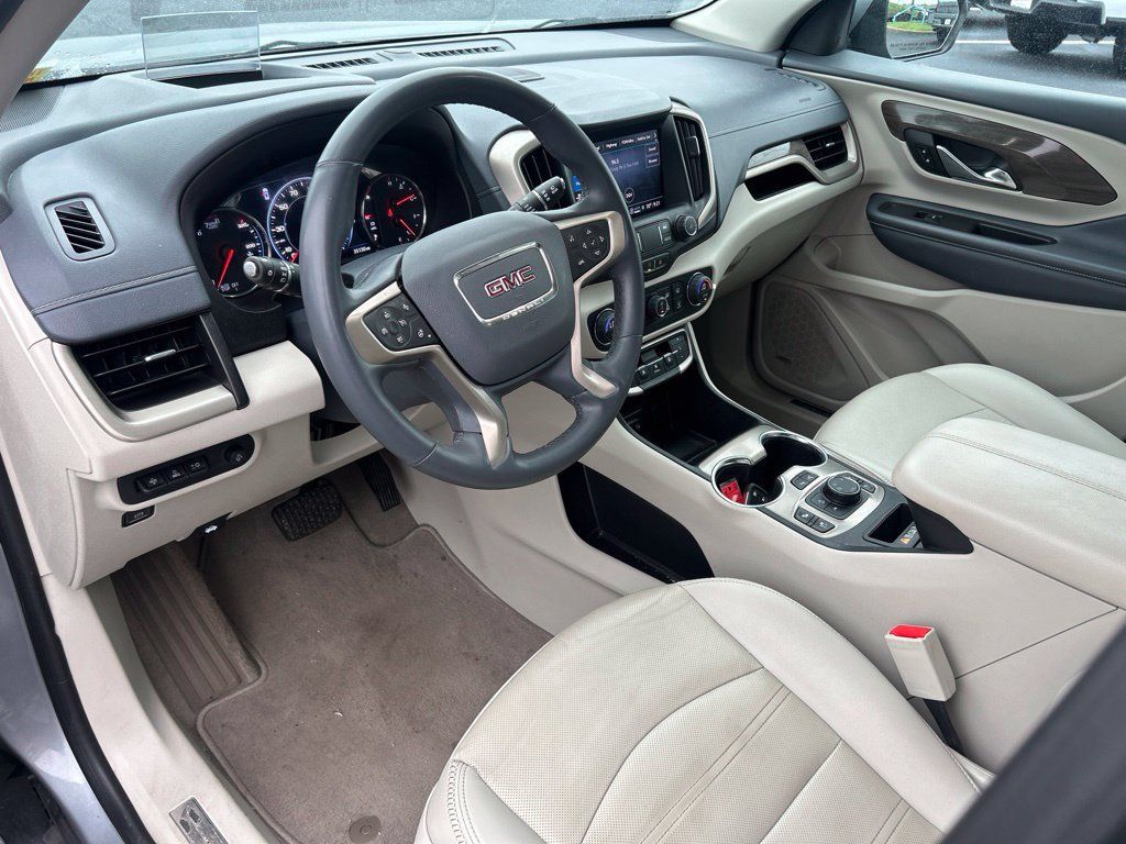 Used 2023 GMC Terrain Denali w/ Denali Premium Package AWD/4WD image 18