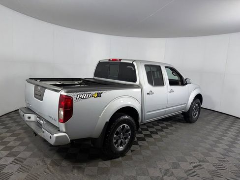 Used 2018 Nissan Frontier PRO-4X AWD/4WD image 8