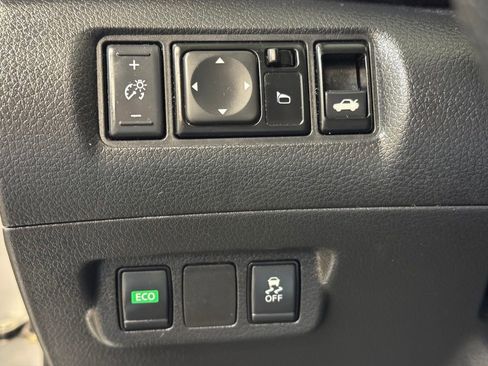 Used 2019 Nissan Sentra S image 25