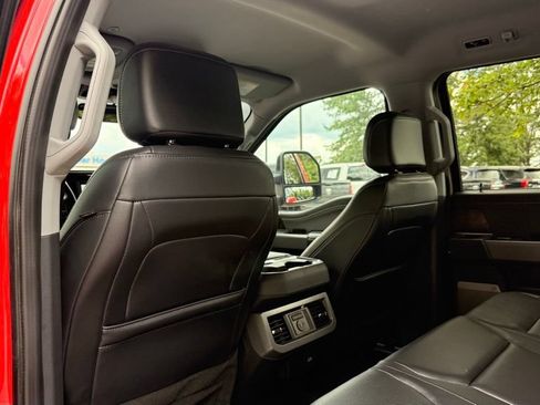 Used 2024 Ford F250 Lariat w/ Black Appearance Package AWD/4WD image 35