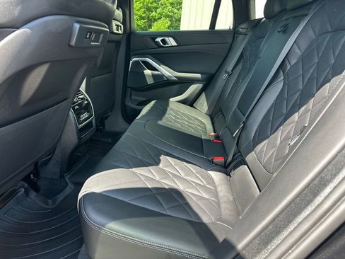 Used 2023 BMW X6 xDrive40i w/ M Sport Package AWD/4WD image 21