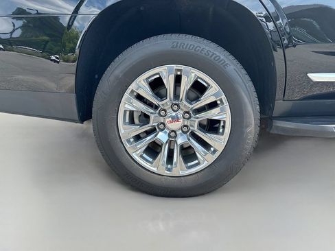 Used 2021 GMC Yukon Denali AWD/4WD image 7