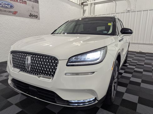 Used 2021 Lincoln Corsair Reserve w/ Elements Package AWD/4WD image 3