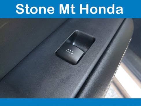 Used 2025 GMC Terrain Elevation image 14