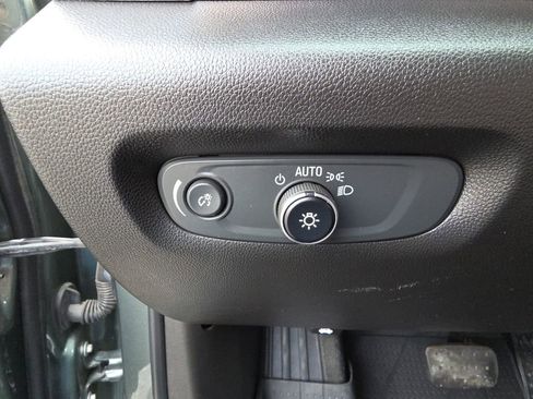 Used 2023 Chevrolet Traverse LT w/ LPO, Floor Liner Package image 20