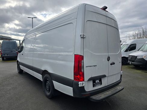 New 2025 Mercedes-Benz Sprinter 2500 image 4