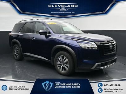 Used 2023 Nissan Pathfinder SL