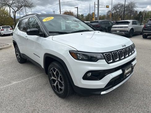 Used 2025 Jeep Compass Limited AWD/4WD image 4
