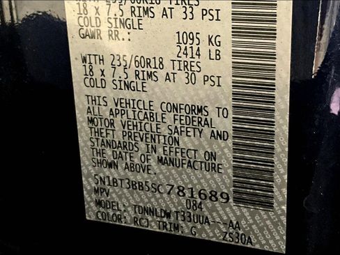 Used 2025 Nissan Rogue SV image 19