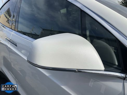 Used 2017 Tesla Model X 75D image 80