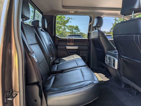 Used 2015 Ford F150 Lariat w/ Equipment Group 502A Luxury AWD/4WD image 29