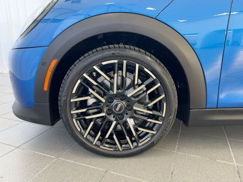 Certified 2025 MINI Cooper S image 12