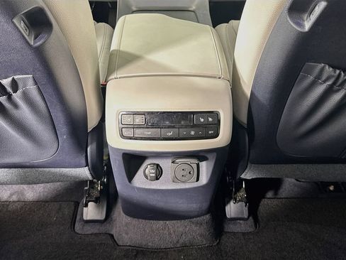 Used 2023 Hyundai Palisade Limited FWD image 28