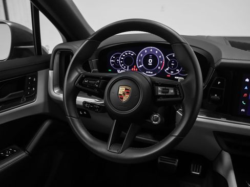 Certified 2026 Porsche Cayenne S AWD/4WD image 38