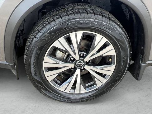 Certified 2023 Nissan Rogue SV FWD image 23