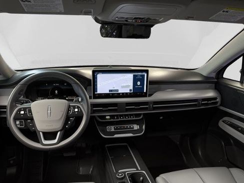 Used 2026 Lincoln Corsair Premiere image 29