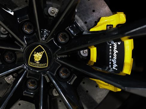 Used 2019 Lamborghini Urus image 29