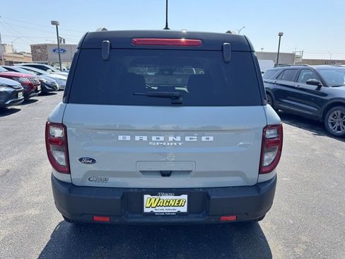 Used 2021 Ford Bronco Sport Outer Banks image 4