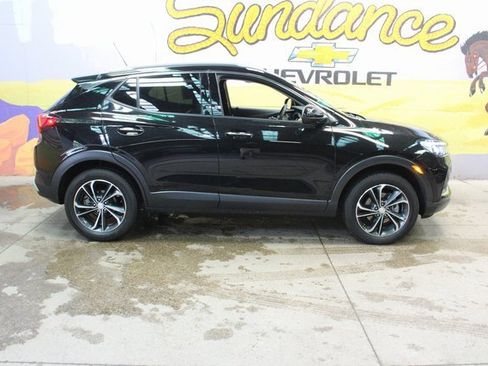 Used 2023 Buick Encore GX Essence image 1