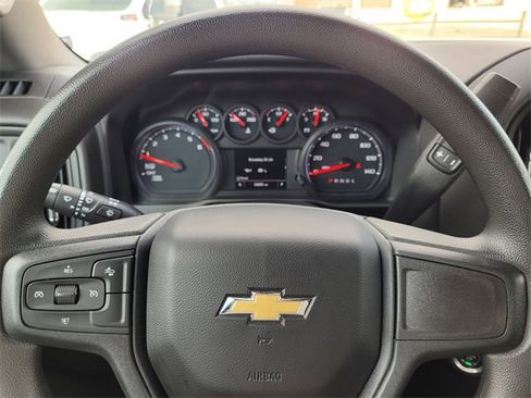 Used 2022 Chevrolet Silverado 1500 Custom image 18