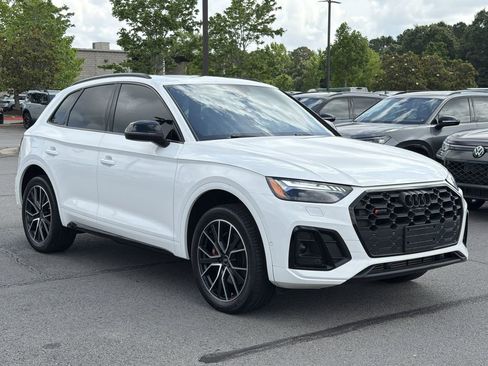 Used 2023 Audi SQ5 Prestige AWD/4WD image 7