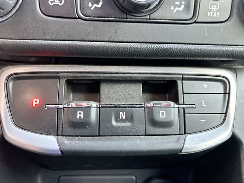 Used 2024 GMC Terrain SLE w/ Driver Convenience Package AWD/4WD image 21