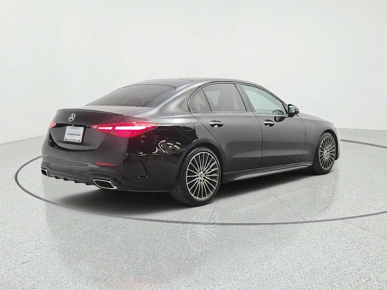 Used 2023 Mercedes-Benz C 300 Sedan image 5