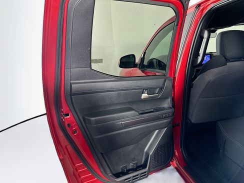 Used 2025 Toyota Tacoma TRD Off-Road image 25