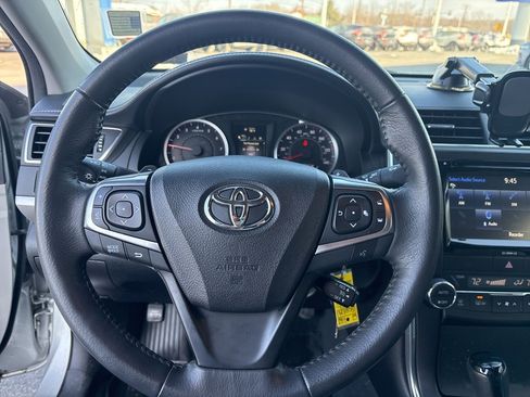 Used 2017 Toyota Camry XSE image 20
