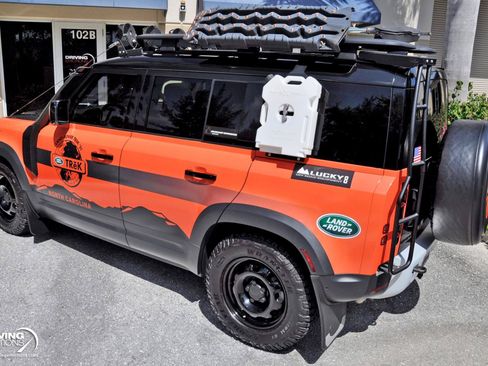 Used 2022 Land Rover Defender 110 S AWD/4WD image 35