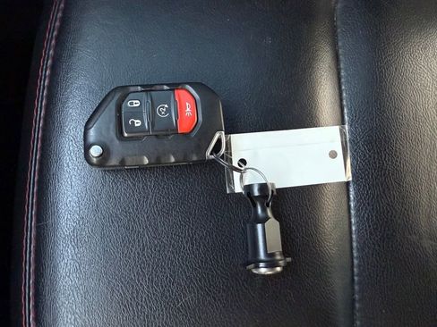 Used 2020 Jeep Wrangler Unlimited Rubicon image 33