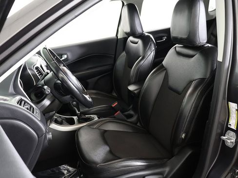 Used 2020 Jeep Compass Latitude w/ Cold Weather Group image 25