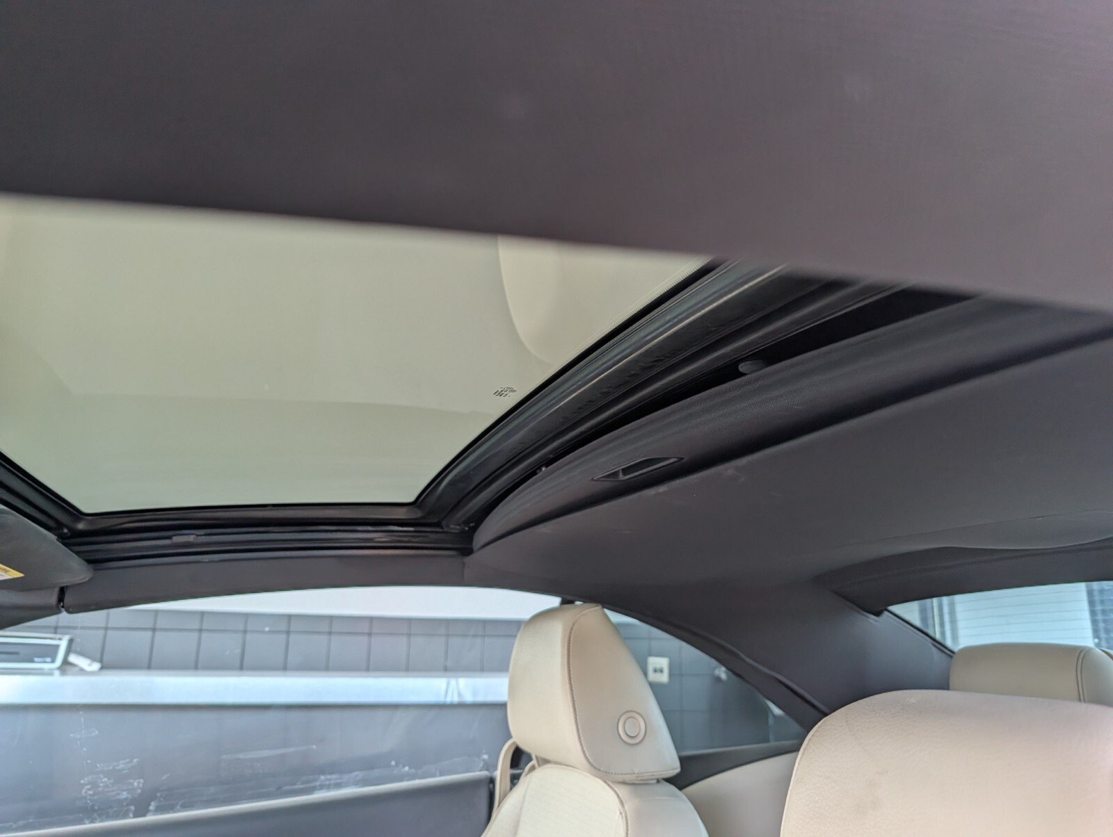 Used 2013 Volkswagen Eos Komfort FWD image 15