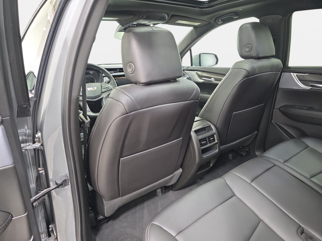 Used 2024 Cadillac XT5 Sportv AWD/4WD image 12