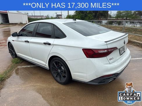 Used 2024 Volkswagen Jetta GLI 40th Anniversary Edition image 7