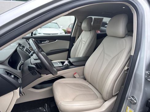 Used 2019 Lincoln Nautilus Select w/ Cargo Utility Package FWD image 21
