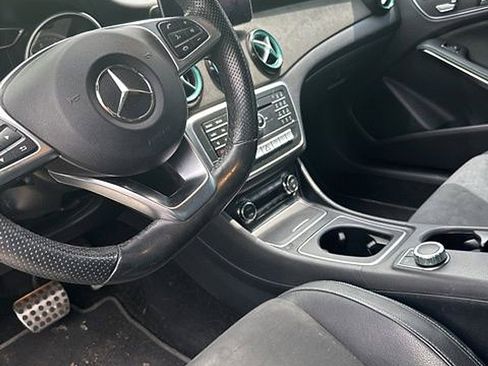 Used 2017 Mercedes-Benz CLA 250 image 6