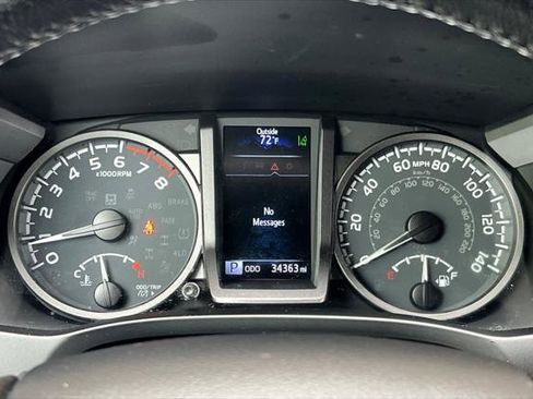 Certified 2023 Toyota Tacoma TRD Off-Road AWD/4WD image 26