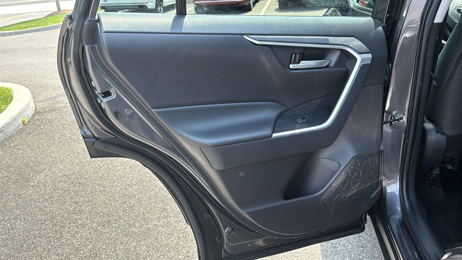 Used 2024 Toyota RAV4 XLE AWD/4WD image 20