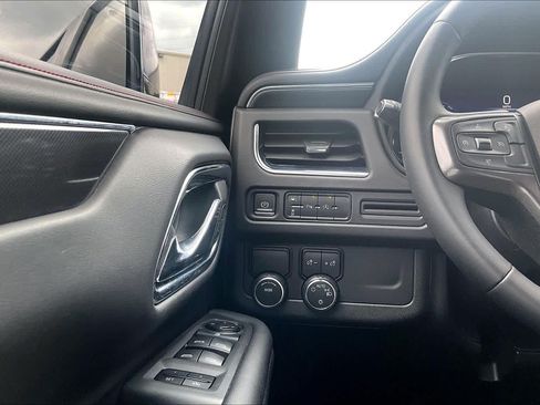 Used 2023 Chevrolet Tahoe RST RWD image 36