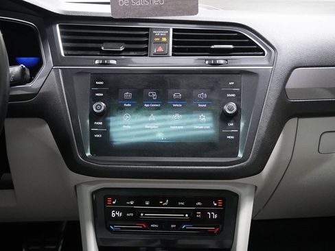 Certified 2023 Volkswagen Tiguan SE R-Line image 16