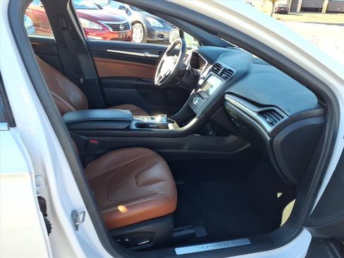 Used 2019 Ford Fusion Energi Titanium image 34