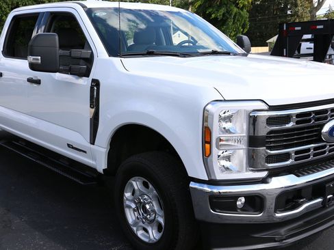 Used 2025 Ford F250 XLT w/ F-250 >10K GVWR Package AWD/4WD image 43