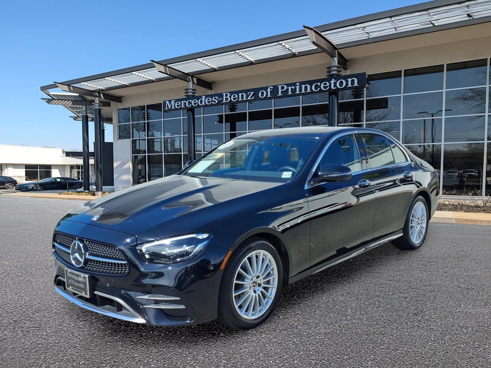 Certified 2023 Mercedes-Benz E 350 4MATIC Sedan image 7