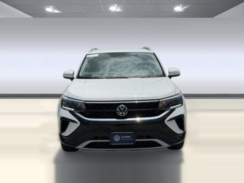 Used 2022 Volkswagen Taos SE AWD/4WD image 5