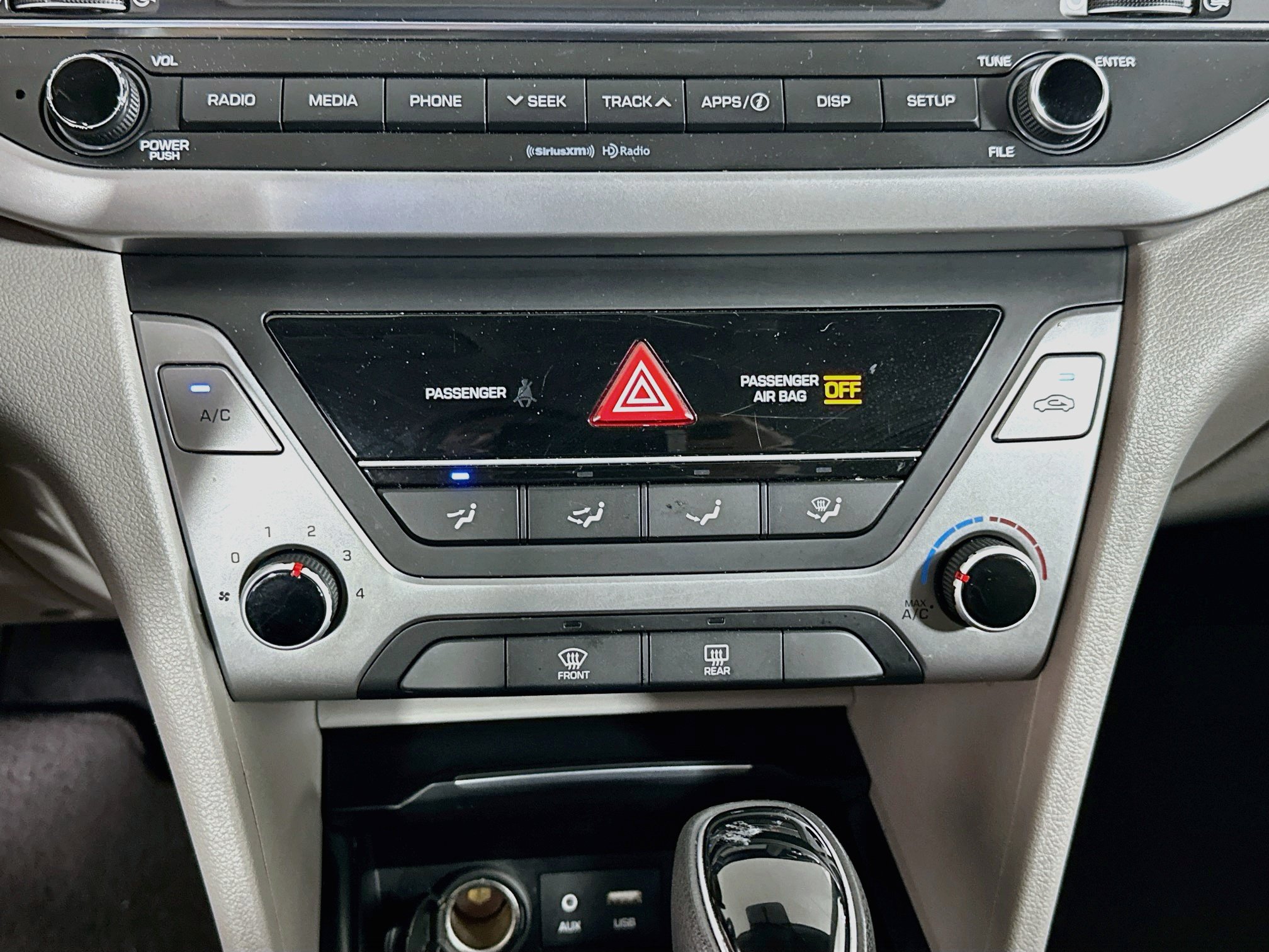 Used 2017 Hyundai Elantra SE FWD image 23