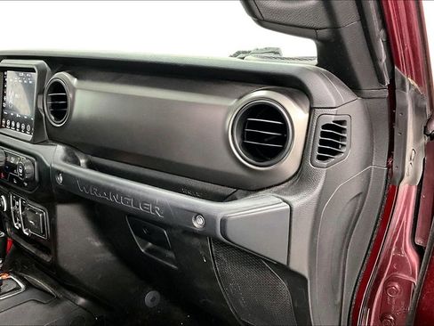 Used 2021 Jeep Wrangler Unlimited Sport AWD/4WD image 19