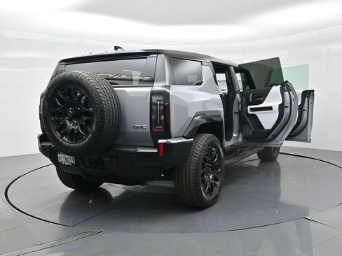 Used 2025 GMC Hummer EV 2X image 38
