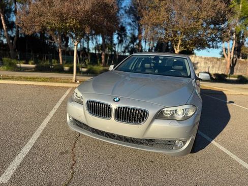 Used 2011 BMW 535i xDrive Sedan image 23
